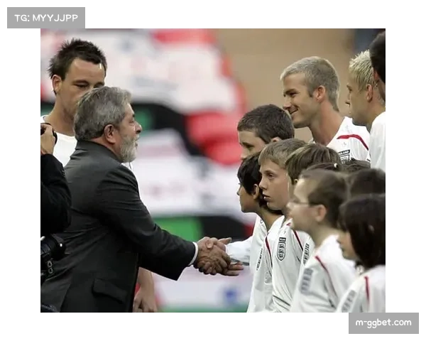 首节爆发冲突，狄龙与追梦格林各领一次技术犯规